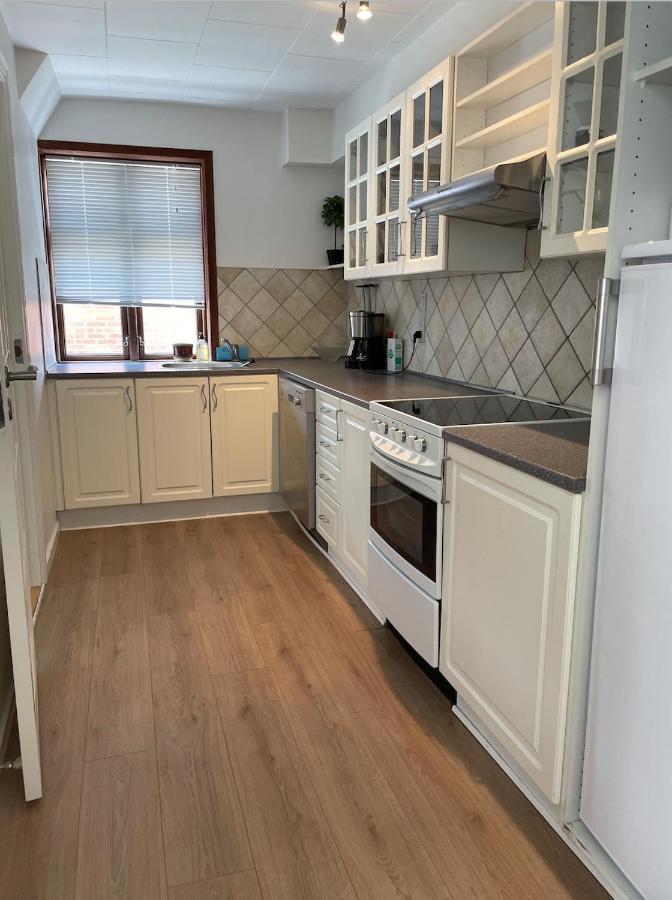 Hyggeligt Sommerhus I Jerup Buitenkant foto