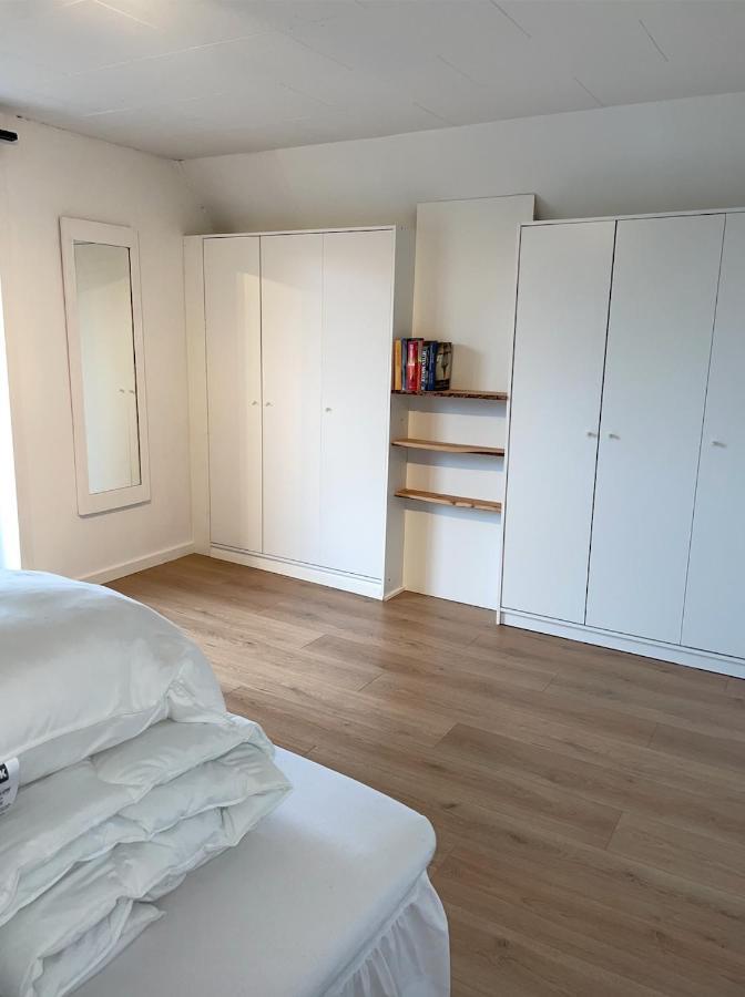 Hyggeligt Sommerhus I Jerup Buitenkant foto