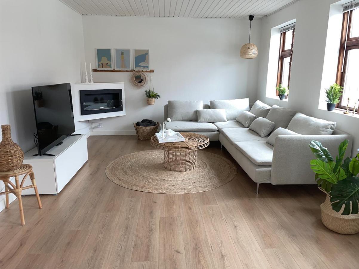 Hyggeligt Sommerhus I Jerup Buitenkant foto
