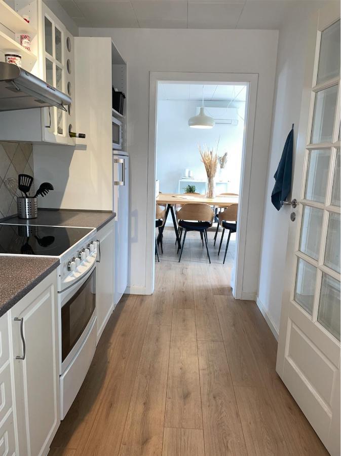 Hyggeligt Sommerhus I Jerup Buitenkant foto